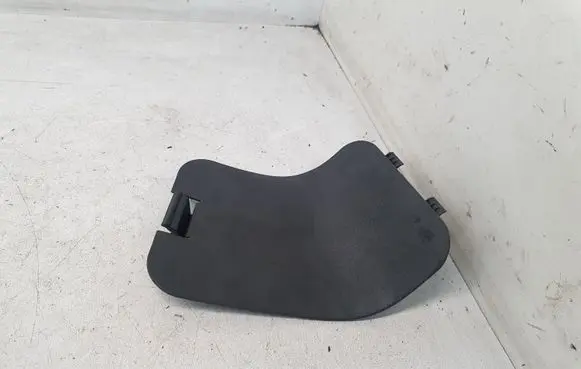 Toyota Prius (XW20) Tail light bulb cover holder 6474547020