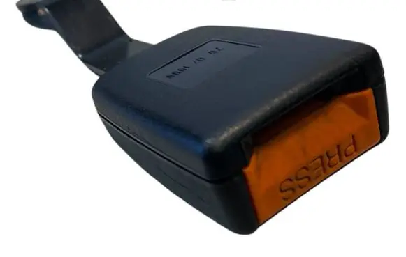 Mercedes-Benz Vito Viano W638 Front seatbelt buckle