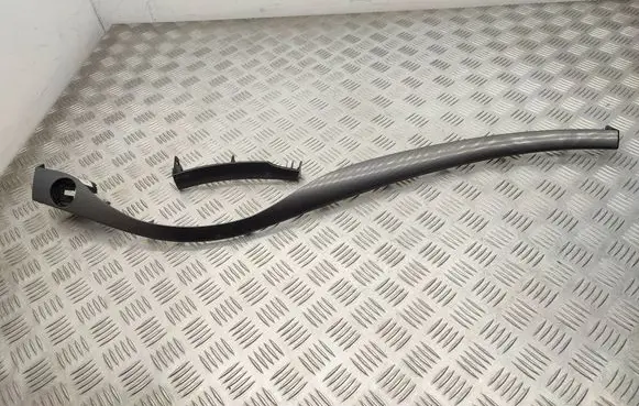 Hyundai i40 Dashboard glove box trim U09F483810 U09F253810