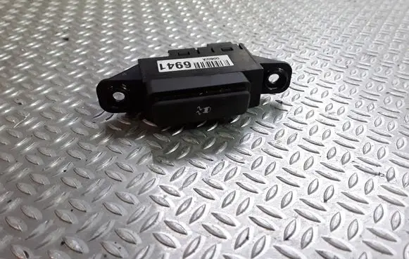 Chevrolet Cruze ESP (stability program) switch 96828426