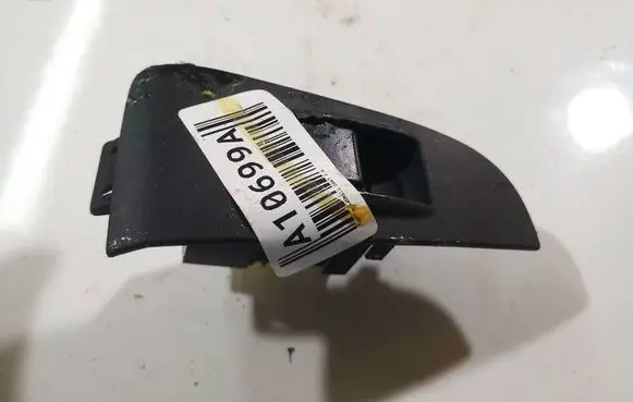 Toyota Avensis T250 Electric window control switch 