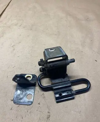 Audi A4 S4 B6 8E 8H Front door lower hinge 8E0833412 203B