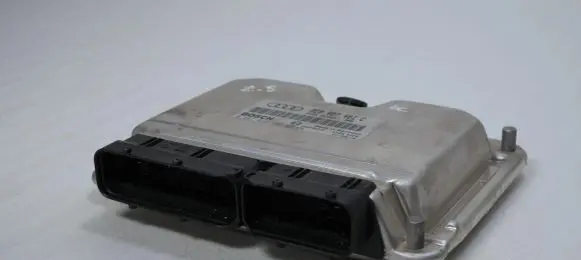 Audi A4 S4 B6 8E 8H Engine control unit/module 8E0907401C