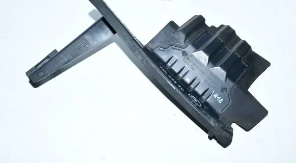 Opel Astra J Intercooler air guide/duct channel 13402370