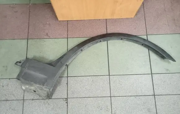 BMW X3 E83 Front arch trim 3405818