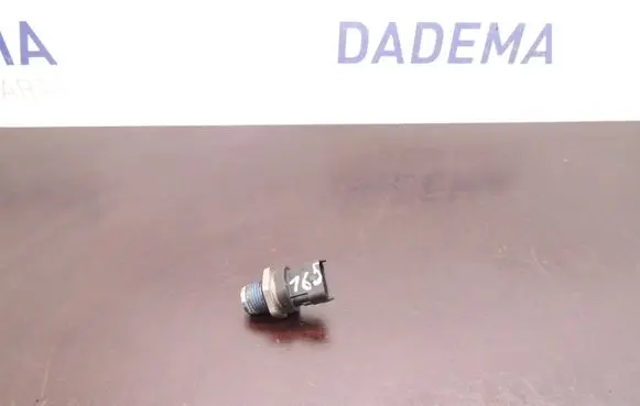 Fuel pressure sensor