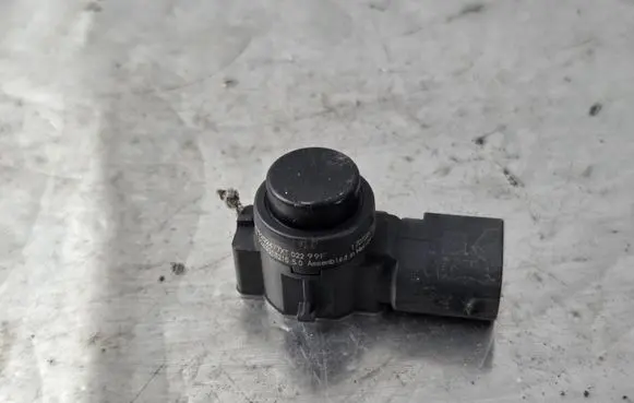 Peugeot 3008 II Parking PDC sensor 9675202477XT 026301321550