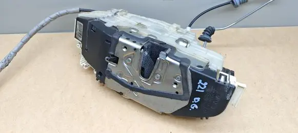 Mercedes-Benz S W221 Rear door lock A2217302835