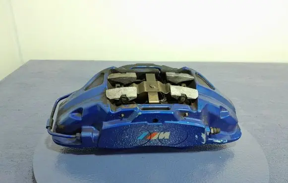 BMW 1 F40 Front brake caliper