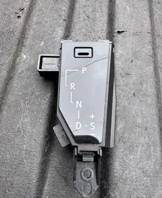 Lexus RX 450H Gear shift selector indicator 76K116RHD PA66GF33 76K116