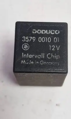 Volkswagen PASSAT B4 Other relay 3579001001