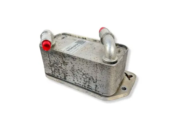 Volvo XC90 Engine oil radiator 31293917