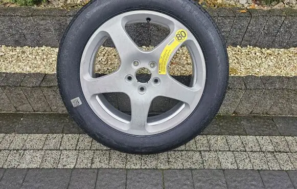 Jeep Grand Cherokee WL R20 spare wheel 