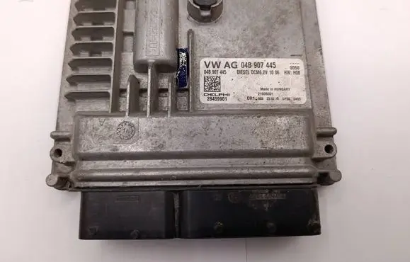 Seat Ibiza IV (6J,6P) Engine control unit/module 04B907445 28459901