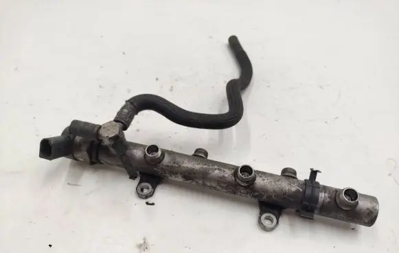 Fuel main line pipe
