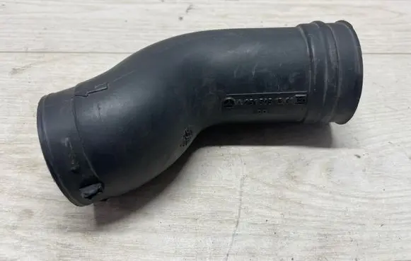 Mercedes-Benz R W251 Air intake duct part A2515051361