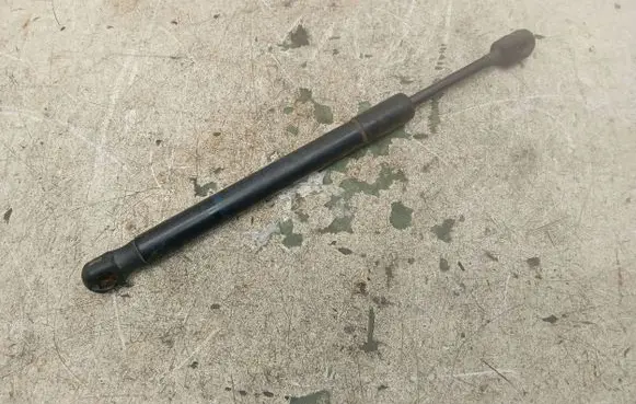 Audi A6 S6 C6 4F Tailgate/trunk strut/damper 4F5827552B