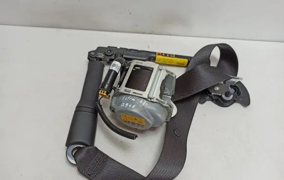 Opel Astra K Front seatbelt 39065887