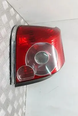 Toyota Avensis T250 Rear/tail lights