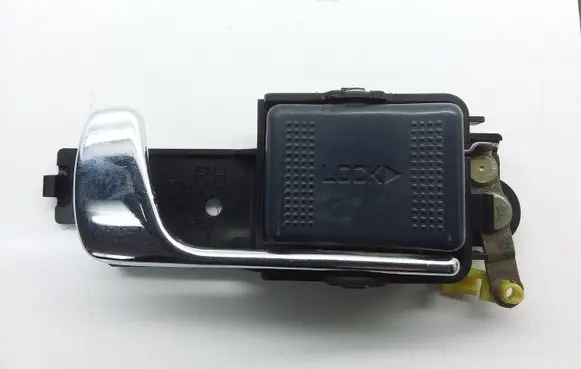 Subaru Legacy Front door interior handle