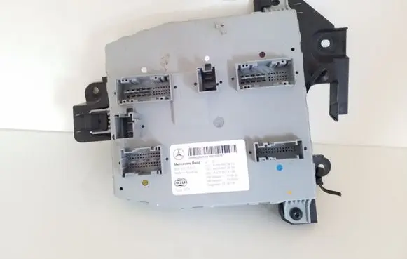 Mercedes-Benz C W205 Comfort/convenience module 5DK01077272 A2059003913 A2059013904