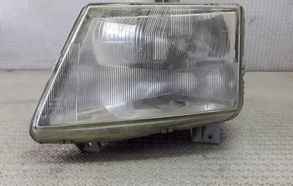 Mercedes-Benz Vito Viano W638 Headlight/headlamp