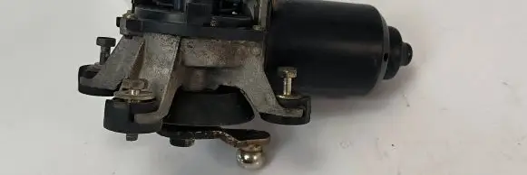 Mitsubishi Pajero Wiper motor MB623287