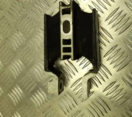 Volvo XC60 Engine mount bracket 31339956