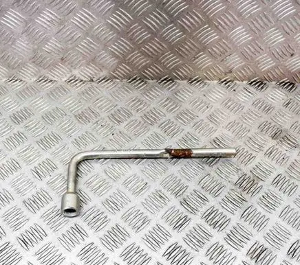 SsangYong Rodius Wheel nut wrench 