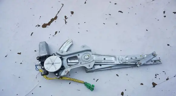 Mazda MX-30 Rear door window regulator with motor