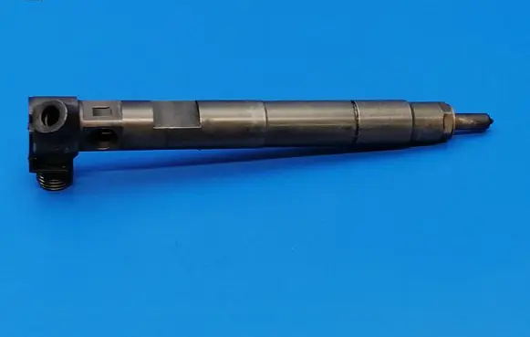 Mercedes-Benz Sprinter W906 Fuel injector A6510700587