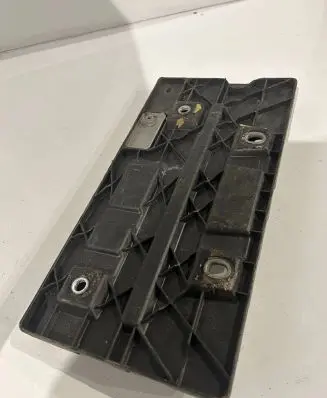 Volkswagen PASSAT B6 Battery box tray 3c0804869