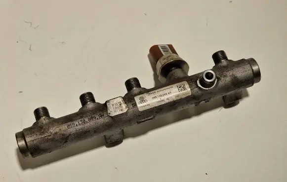Audi A4 S4 B8 8K Fuel main line pipe 059130089AH 059130758K