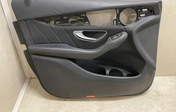 Mercedes-Benz GLC X253 C253 Front door card panel trim