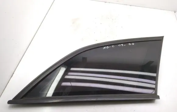 Mercedes-Benz C W204 Rear side window A2046701012