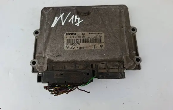 Alfa Romeo 147 Engine control unit/module 55185365 0281010332