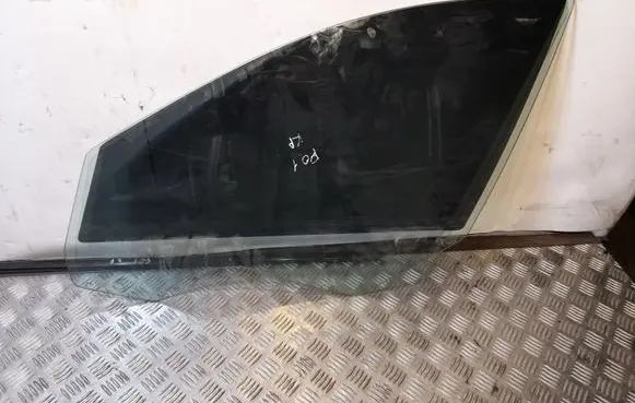 BMW 7 F01 F02 F03 F04 Front door window glass four-door
