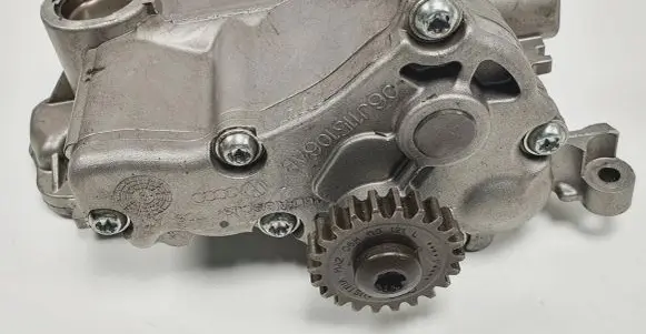 Volkswagen Golf VI Oil pump 06J115106AB
