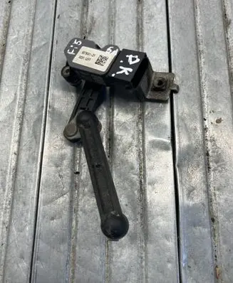 BMW X5 F15 Headlight/headlamp level sensor 6879441