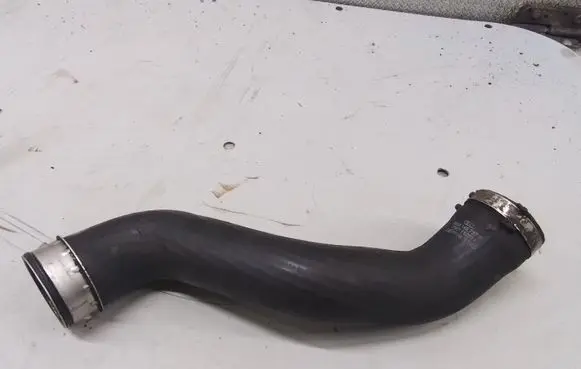 Audi A4 S4 B7 8E 8H Intercooler hose/pipe 8E0145737F