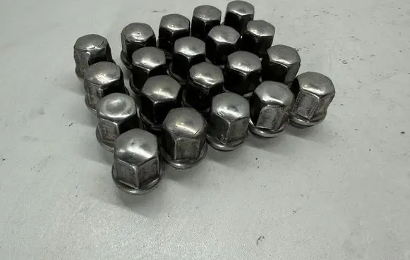 Chevrolet Camaro Nuts/bolts 9597846