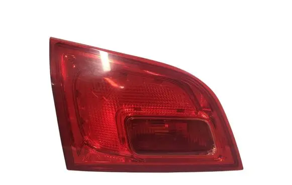 Tailgate rear/tail lights