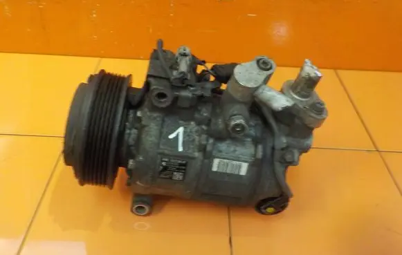 BMW 1 F20 F21 Air conditioning (A/C) compressor (pump) 9222296 N13B16A