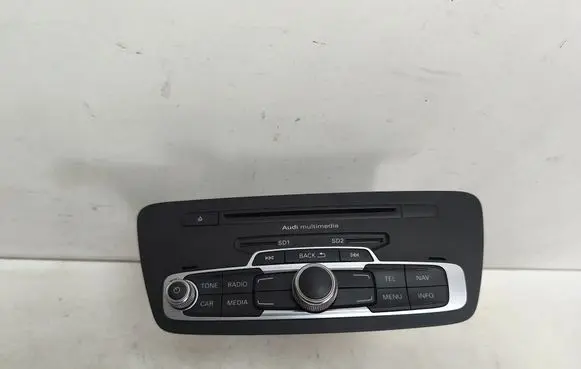 Radio/CD/DVD/GPS head unit