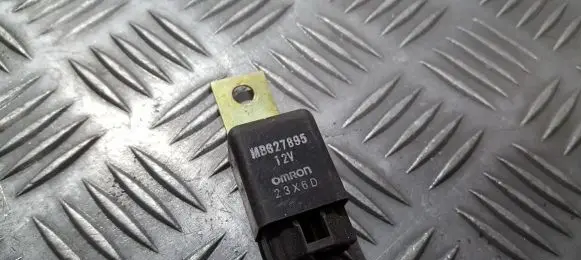 Mitsubishi 3000 GT Other relay mb827895