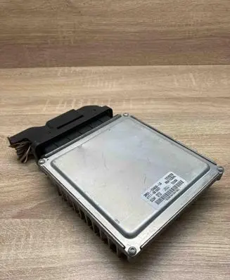 Ford Focus Engine control unit/module ECU 3M5112A650LB 12240250 WithPlug