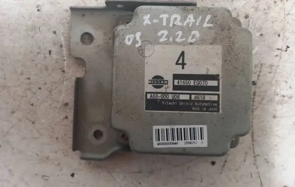 Nissan X-Trail T30 Torque split ecu control unit/module 41650EQ070 A68000U06