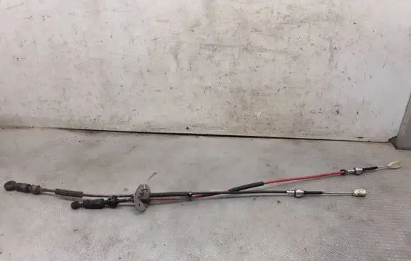 KIA Sportage Gear shift cable linkage 
