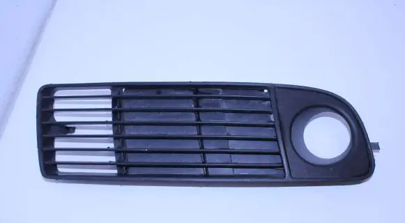 Audi A6 S6 C5 4B Front bumper lower grill 4B0807682H