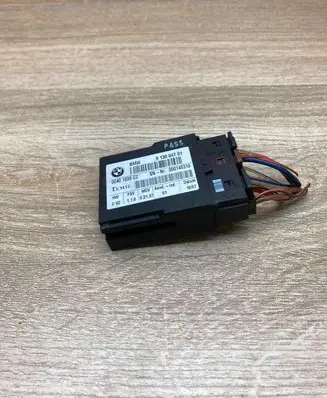 BMW 3 E90 E91 Other devices 9130047 WITHPLUG